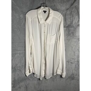Torrid Women Ivory White Textured Rayon Gauze crepe Button Shirt plus size 2